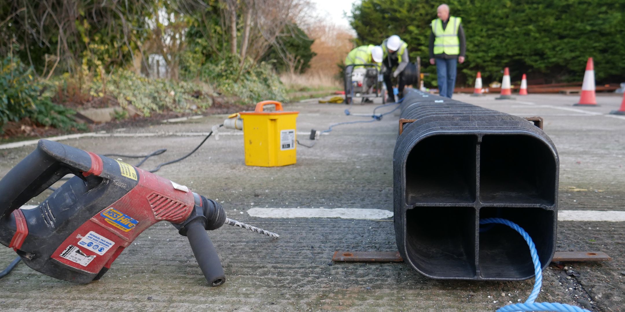 1. Pulling force increased with length under straight, unlubricated conditions